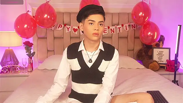 Maxi little online show from February 14, 8:27 pm