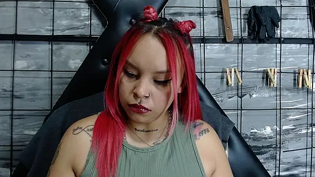 Alana Roth online show from October 15, 7:25 pm