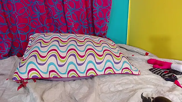 valerie mase online show from March 8, 11:07 pm