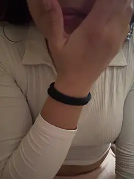 lunagonzales lima 2007 online show from September 19, 1:29 am