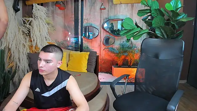 MarcoVitto online show from November 22, 7:46 pm