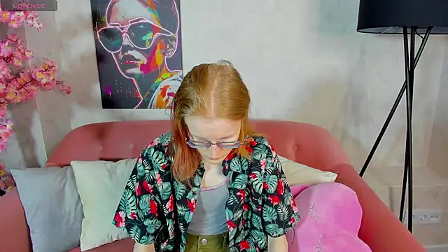 Snapshot of ElizabethHarpper chatting on January 5, 1:24 am ElizabethHarpper online show from January 5, 1:24 am