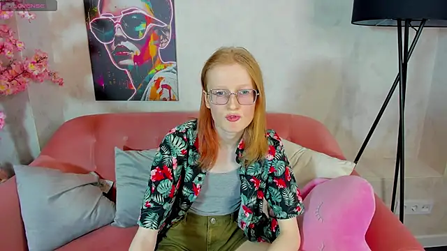 Snapshot of ElizabethHarpper chatting on January 5, 4:25 am ElizabethHarpper online show from January 5, 4:25 am