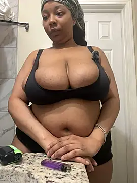 beyondbeautiful96 online show from February 1, 6:21 am