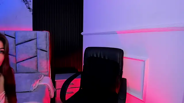 daniiphoeniixx online show from October 28, 7:27 pm