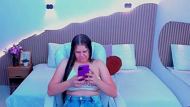 Annie kurt  online show from October 2, 9:22 pm