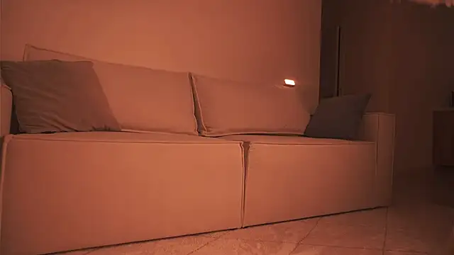 alittlestarrr online show from January 21, 7:50 pm