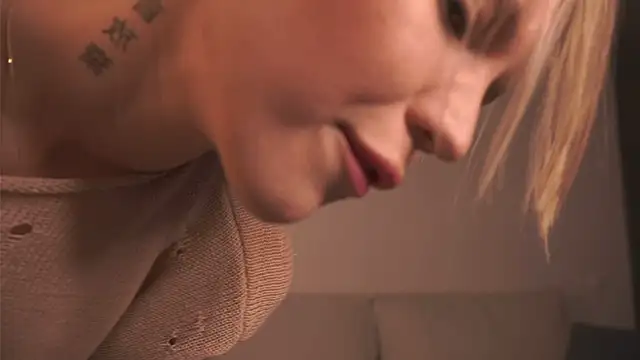 alittlestarrr online show from January 25, 4:23 am