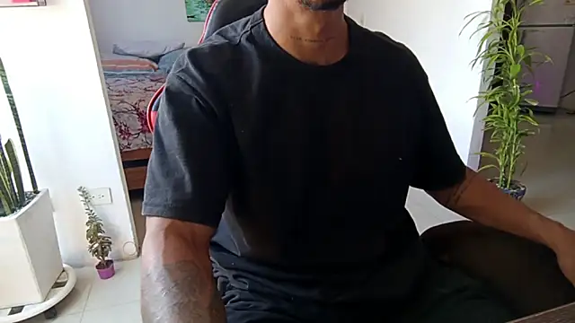 Adam Valenciia online show from March 14, 3:39 pm