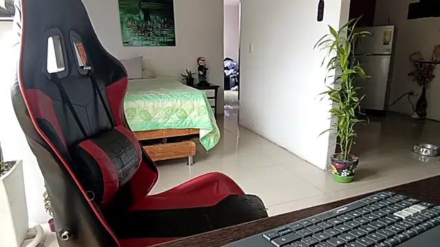 Adam Valenciia online show from April 11, 3:05 pm