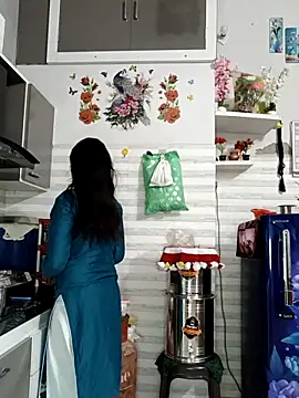 Best-Couple online show from September 18, 4:14 am