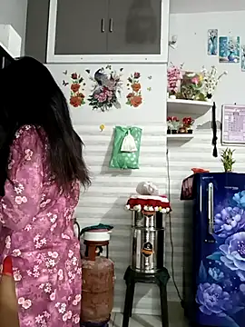 Best-Couple online show from October 13, 2:33 am