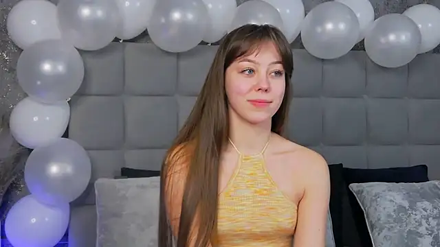 TheEmma online show from February 10, 3:10 pm