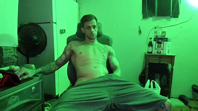 JamesMichael88 online show from March 18, 12:27 am