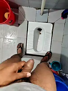 Snapshot of Whitehouse01 chatting on January 6, 5:19 am Whitehouse01 online show from January 6, 5:19 am