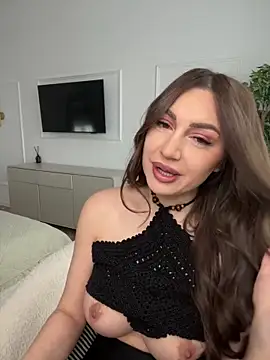 claraxjoyy online show from April 16, 6:14 am