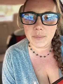 bjayburn online show from February 15, 5:51 am