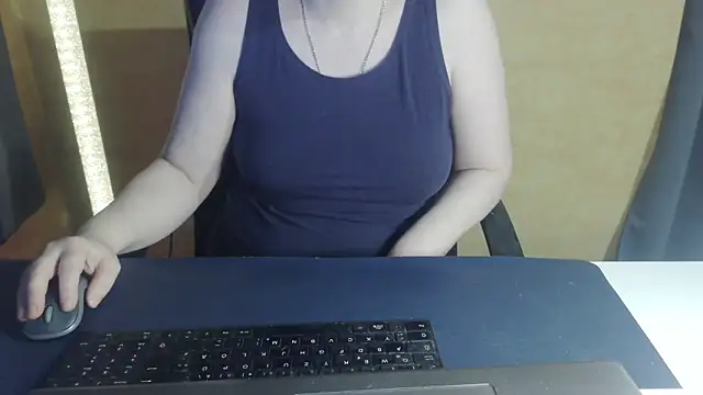 Sweet Phoenix online show from February 13, 6:31 am