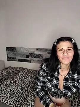 Snapshot of SEXYMIKY87 chatting on February 17, 1:32 pm SEXYMIKY87 online show from February 17, 1:32 pm