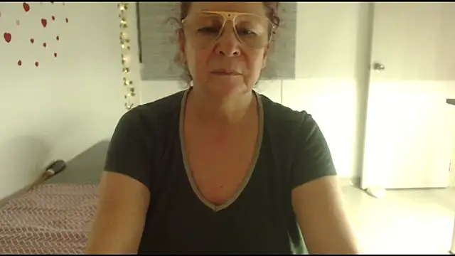 Snapshot of milchanel chatting on July 12, 8:05 am milchanel online show from July 12, 8:05 am