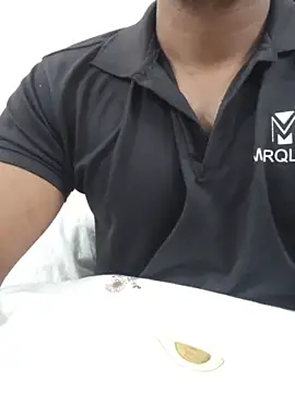 Snapshot of hot_boy_dic chatting on February 21, 1:56 pm hot boy dic online show from February 21, 1:56 pm