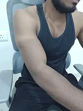 Snapshot of hot_boy_dic chatting on March 18, 2:42 pm hot boy dic online show from March 18, 2:42 pm