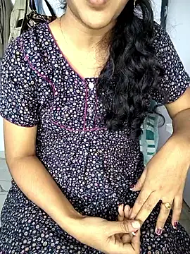 lovelygirl4567 online show from November 30, 6:17 am