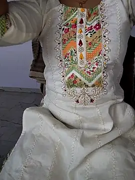 lovelygirl4567 online show from December 14, 5:13 am