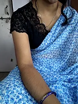 lovelygirl4567 online show from February 15, 4:53 am