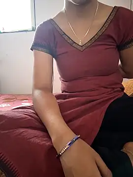 lovelygirl4567 online show from April 14, 6:08 am