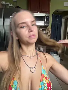 thigh hi online show from September 11, 2:39 pm