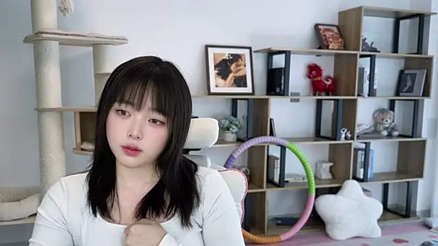 Chenjing0 online show from April 15, 5:47 am