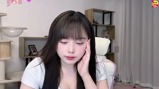 Snapshot of Chenjing0 chatting on June 8, 12:16 pm Chenjing0 online show from June 8, 12:16 pm