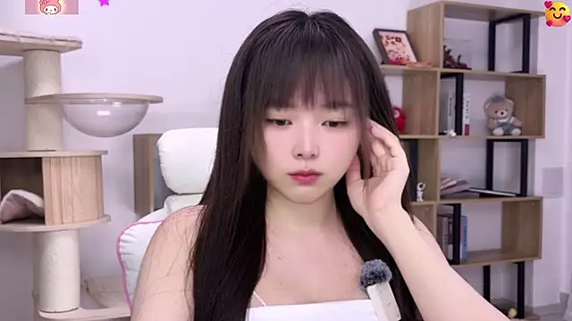 Snapshot of Chenjing0 chatting on June 12, 12:37 pm Chenjing0 online show from June 12, 12:37 pm