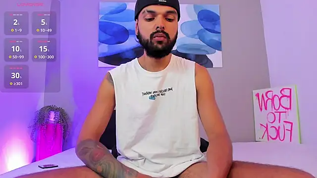 Snapshot of Emilio_Wolf chatting on February 17, 9:30 pm Emilio Wolf online show from February 17, 9:30 pm