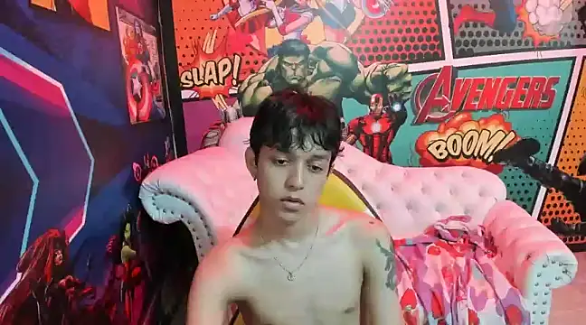 Snapshot of jisuscat chatting on January 5, 1:13 am jisuscat online show from January 5, 1:13 am