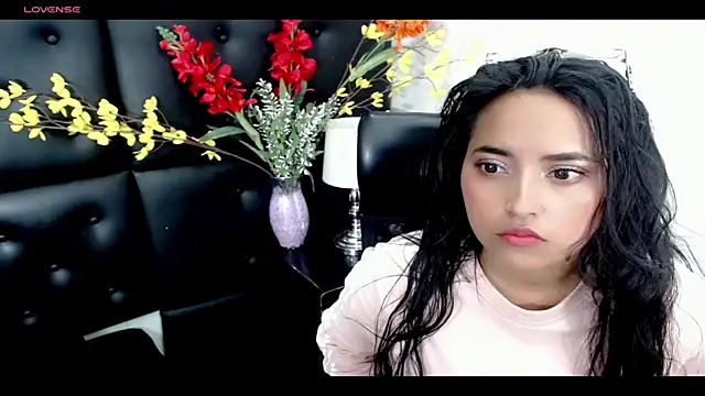 Carolaine01 online show from February 7, 8:20 pm