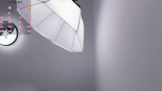 Snapshot of Lucky-xiuxiu chatting on November 1, 1:13 pm Lucky-xiuxiu online show from November 1, 1:13 pm