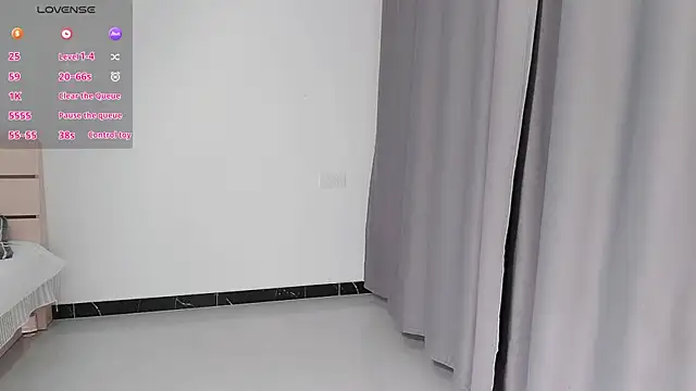 Snapshot of Lucky-xiuxiu chatting on November 7, 2:50 pm Lucky-xiuxiu online show from November 7, 2:50 pm