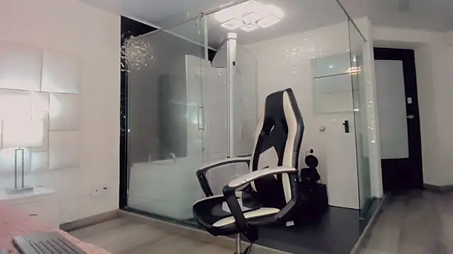 Gisele fox online show from March 12, 1:47 am