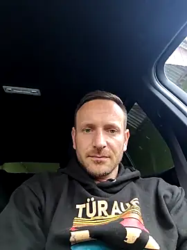 Snapshot of Geiler_Staender chatting on October 28, 10:19 am Geiler Staender online show from October 28, 10:19 am