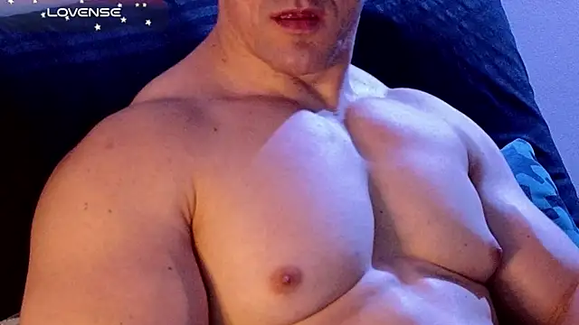 Snapshot of life_warrior chatting on December 24, 3:26 pm life warrior online show from December 24, 3:26 pm