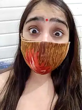 shreya1765 online show from January 21, 1:11 pm