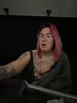 Snapshot of Mia-Fuchs chatting on January 13, 9:09 pm Mia-Fuchs online show from January 13, 9:09 pm