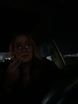 Snapshot of Mia-Fuchs chatting on February 7, 8:10 pm Mia-Fuchs online show from February 7, 8:10 pm