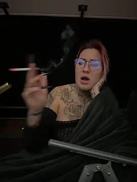 Snapshot of Mia-Fuchs chatting on February 12, 5:26 am Mia-Fuchs online show from February 12, 5:26 am