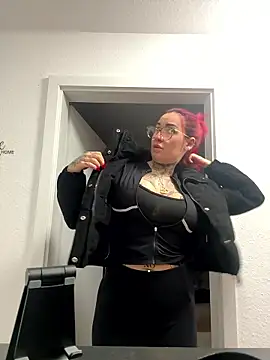 Snapshot of Mia-Fuchs chatting on January 7, 12:51 pm Mia-Fuchs online show from January 7, 12:51 pm