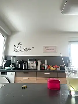 Snapshot of Mia-Fuchs chatting on January 11, 10:42 am Mia-Fuchs online show from January 11, 10:42 am