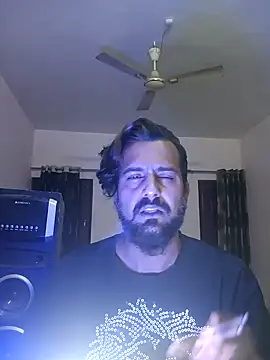 MAGNETICDADDY8 online show from January 5, 6:35 pm