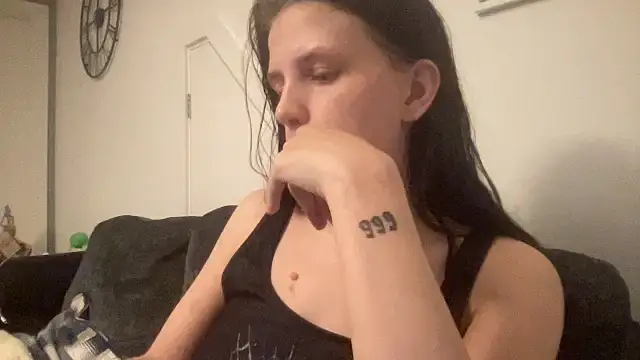 Snapshot of dixie_leigh chatting on January 13, 10:45 pm dixie leigh online show from January 13, 10:45 pm